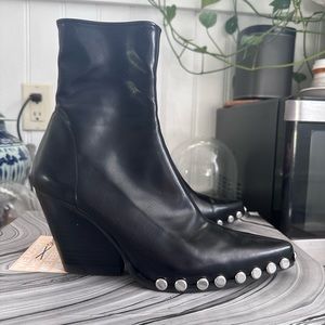 Jeffrey Campbell Walton Boot